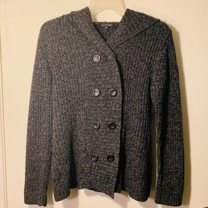 💁🏾‍♀️ Women’s Dark Grey & Black Sweater 🖤